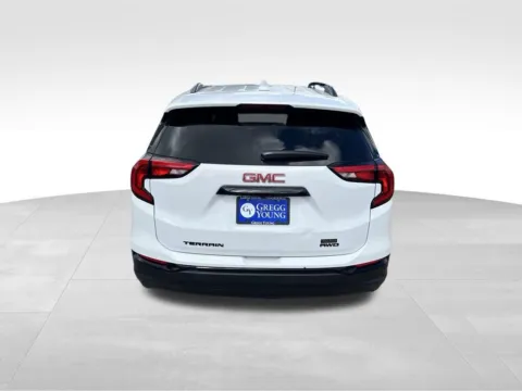 More photos of 2021 GMC Terrain SLE at Gregg Young Chevrolet of Omaha, NE