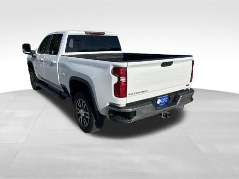More photos of 2022 Chevrolet Silverado 2500HD LT at Gregg Young Chevrolet of Omaha, NE