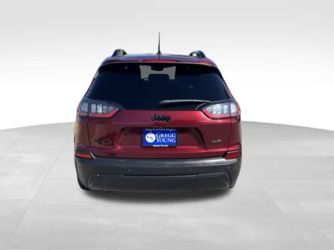 More photos of 2021 Jeep Cherokee Altitude at Gregg Young Chevrolet of Omaha, NE