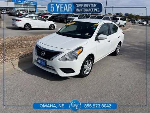 White 2018 Nissan Versa 1.6 SV for sale in Omaha, NE