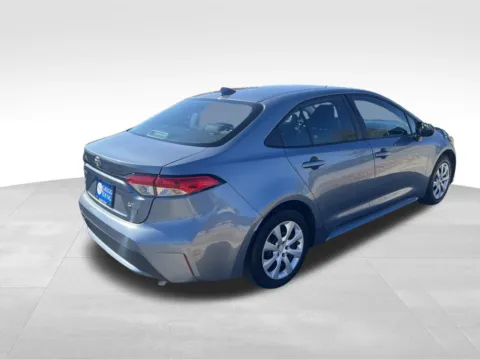 More photos of 2021 Toyota Corolla LE at Gregg Young Chevrolet of Omaha, NE