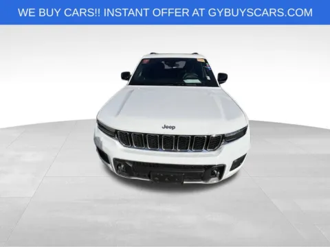 Another view of 2023 Jeep Grand Cherokee Overland for sale in Omaha, NE at Gregg Young Chevrolet of Omaha