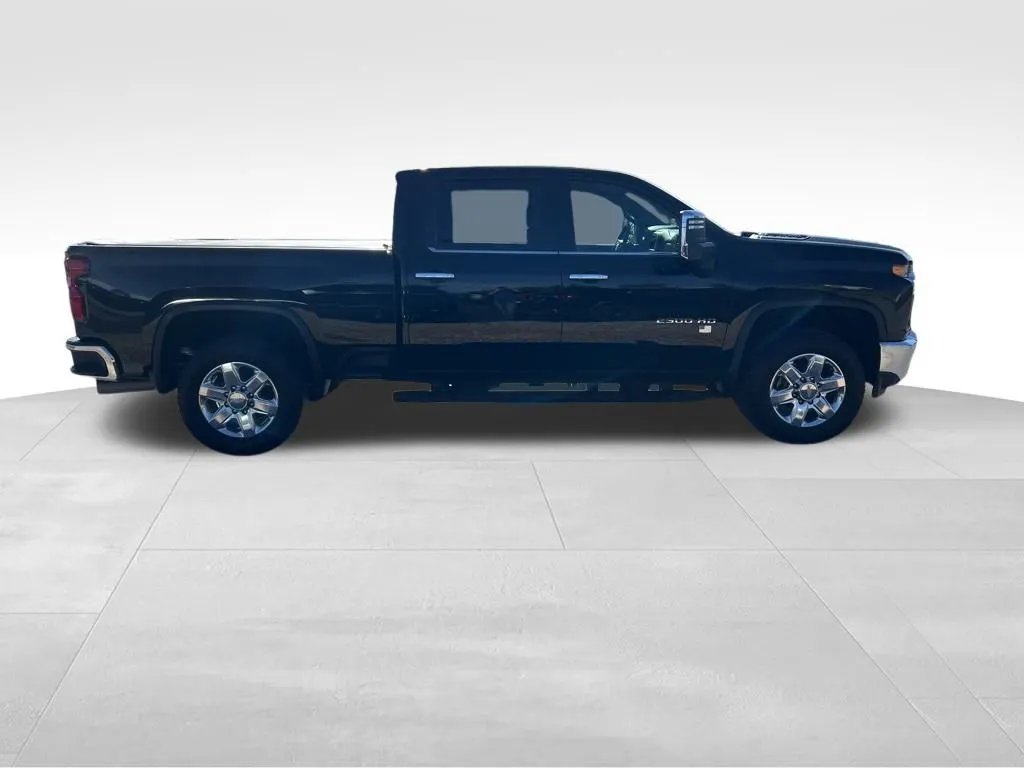 2020 Chevrolet Silverado 2500HD LTZ photo 3