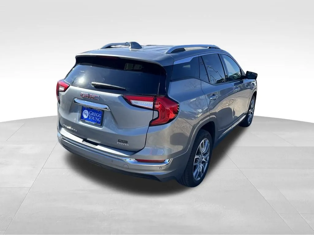 2023 Gmc Terrain Denali photo 3