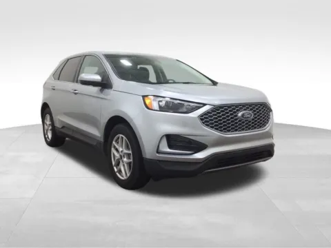 More photos of 2024 Ford Edge SEL at Gregg Young Chevrolet - Omaha, NE