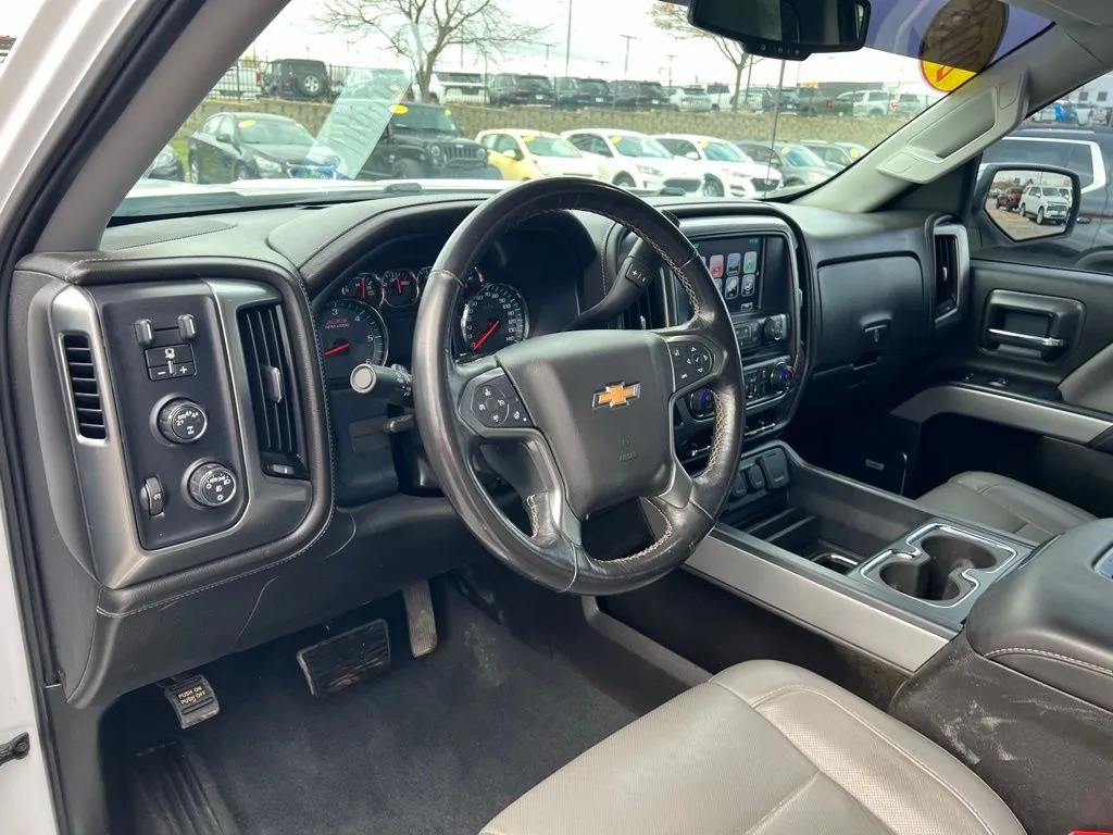 2018 Chevrolet Silverado 1500 LTZ photo 4