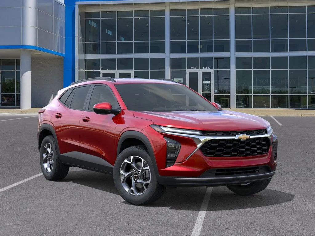 2026 Chevrolet Trax LT photo 2
