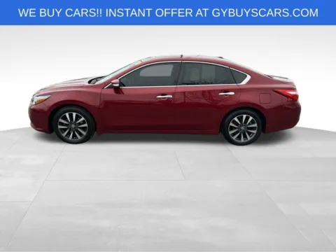 Another view of 2017 Nissan Altima 2.5 SL for sale in Omaha, NE at Gregg Young Chevrolet - Omaha