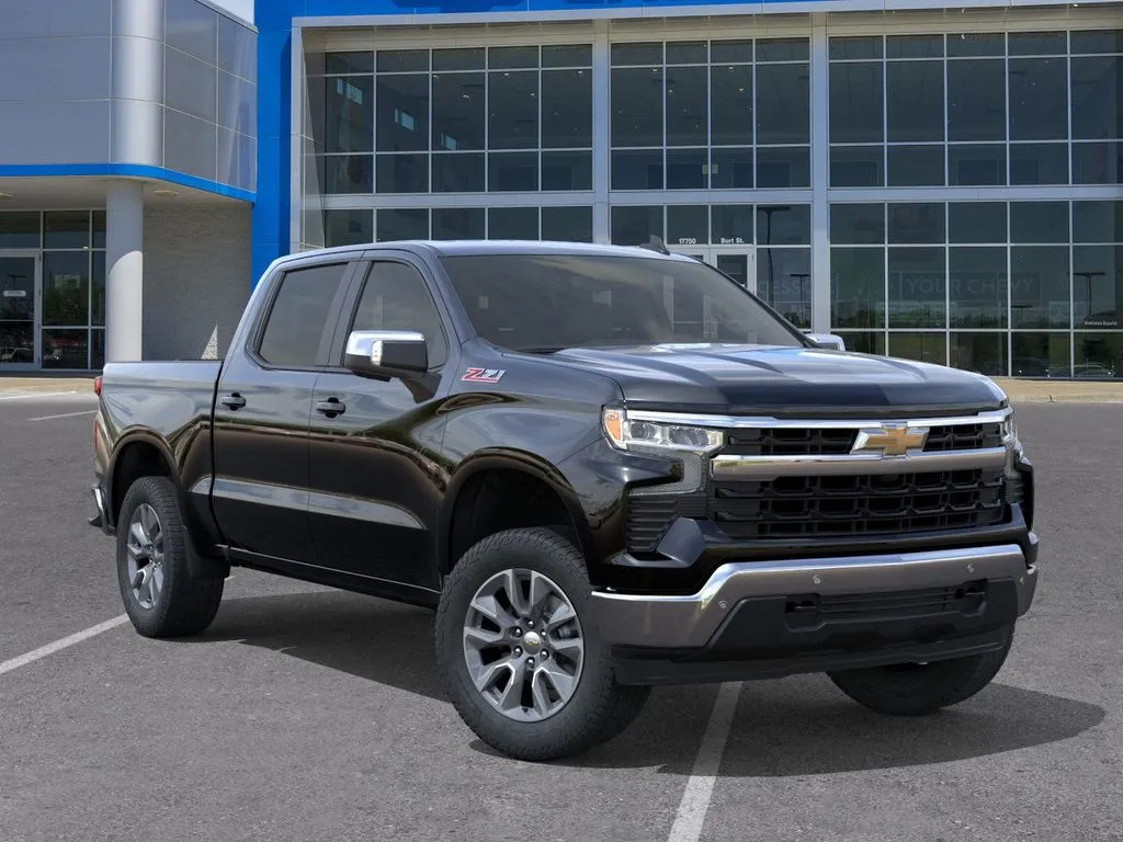 2026 Chevrolet Silverado 1500 LT photo 2
