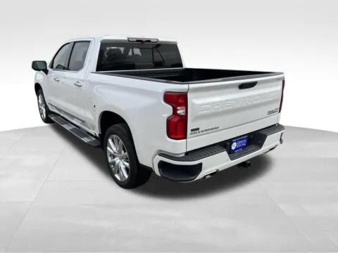 More photos of 2022 Chevrolet Silverado 1500 High Country at Gregg Young Chevrolet - Omaha, NE