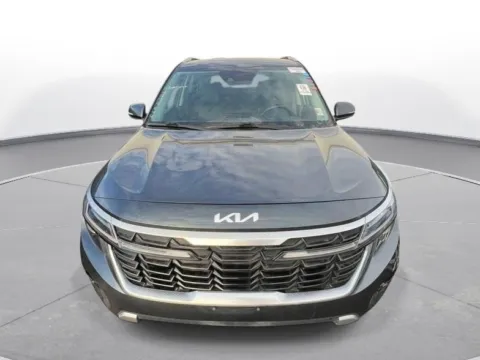 Photos of 2024 Kia Seltos EX for sale in Omaha, NE at Gregg Young Chevrolet - Omaha