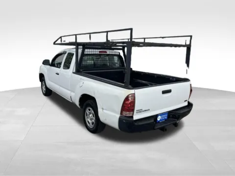 More photos of 2015 Toyota Tacoma at Gregg Young Chevrolet of Omaha, NE