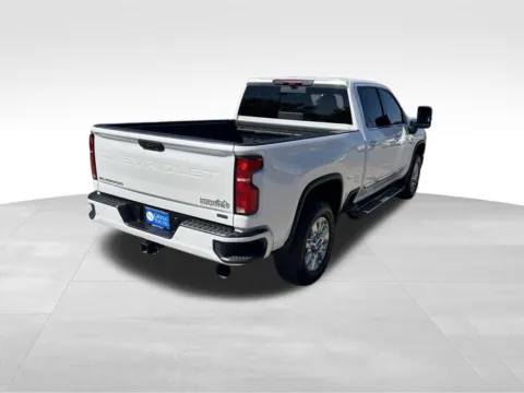 More photos of 2024 Chevrolet Silverado 2500HD High Country at Gregg Young Chevrolet of Omaha, NE