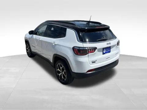 More photos of 2025 Jeep Compass Limited at Gregg Young Chevrolet of Omaha, NE