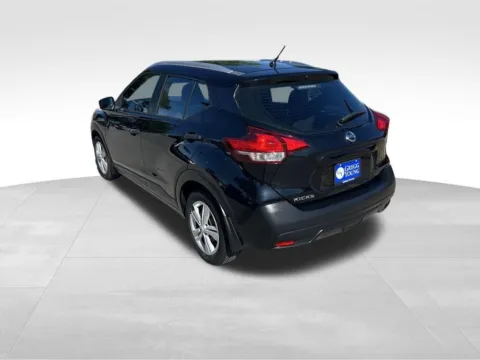 More photos of 2018 Nissan Kicks S at Gregg Young Chevrolet of Omaha, NE