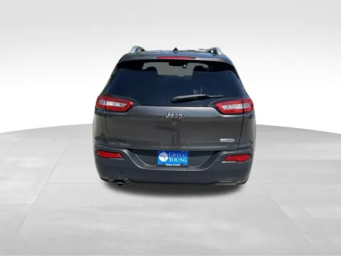 More photos of 2015 Jeep Cherokee Latitude at Gregg Young Chevrolet of Omaha, NE