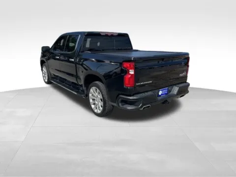 More photos of 2021 Chevrolet Silverado 1500 High Country at Gregg Young Chevrolet of Omaha, NE