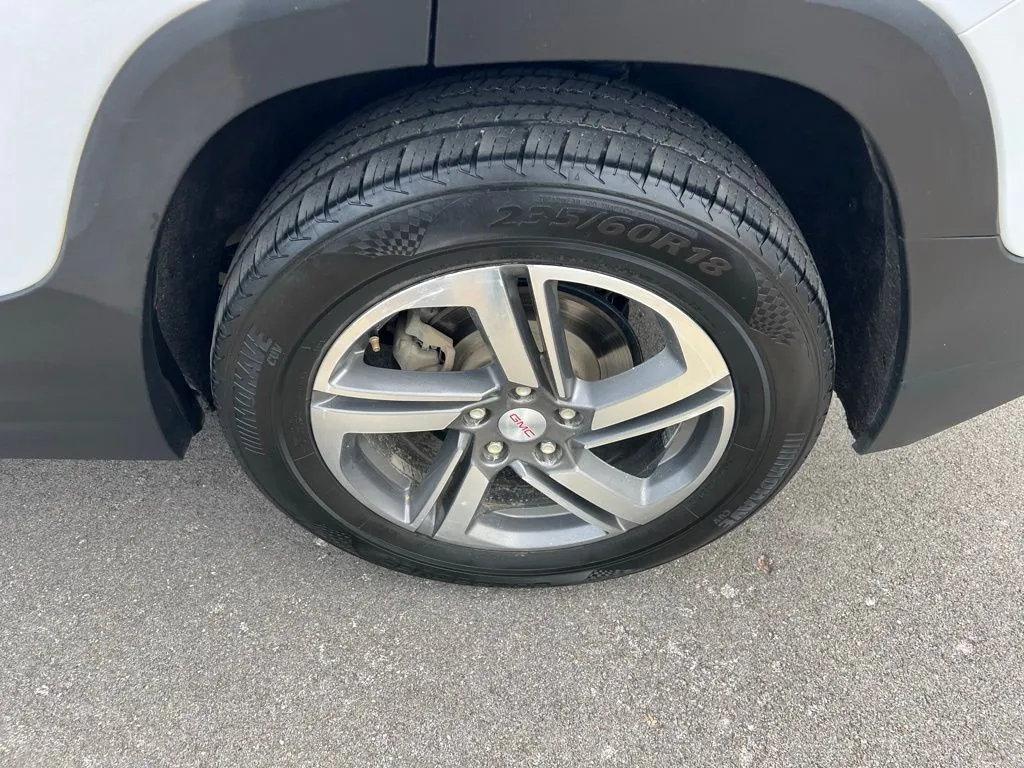 2020 Gmc Terrain SLT photo 2