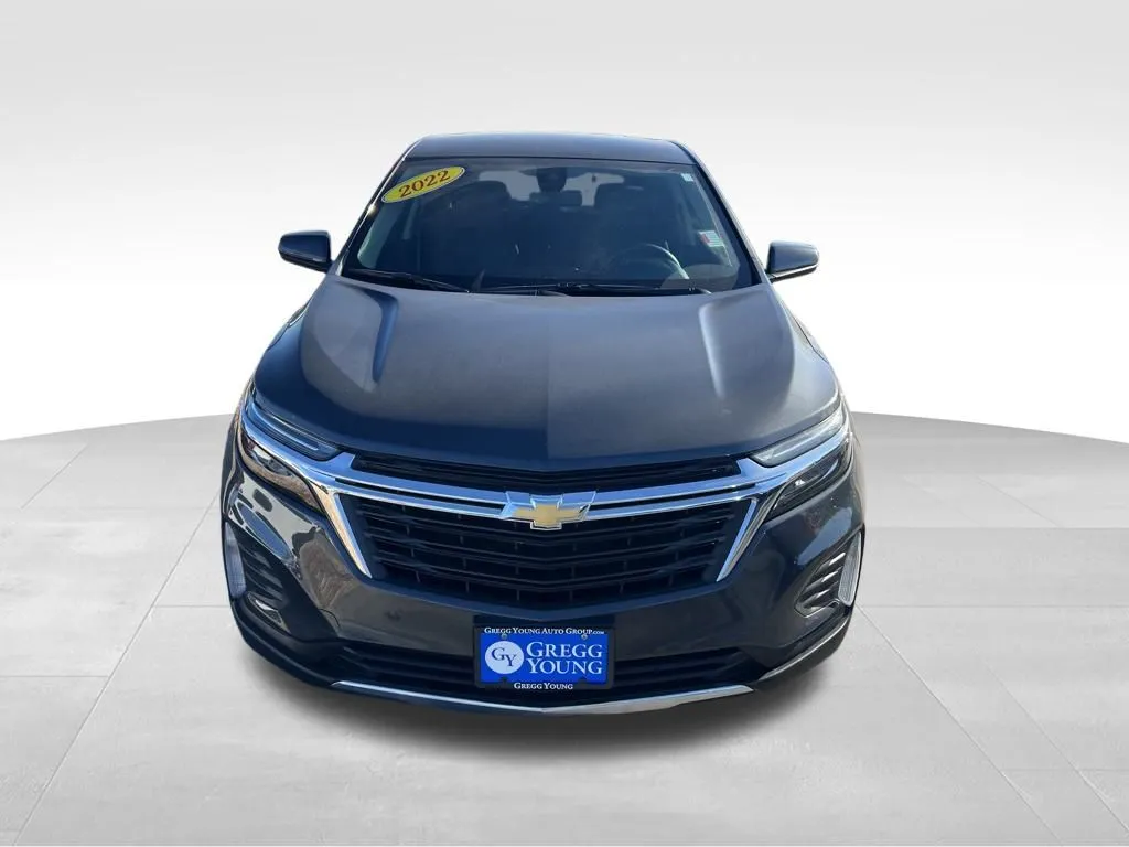 2022 Chevrolet Equinox LT photo 3