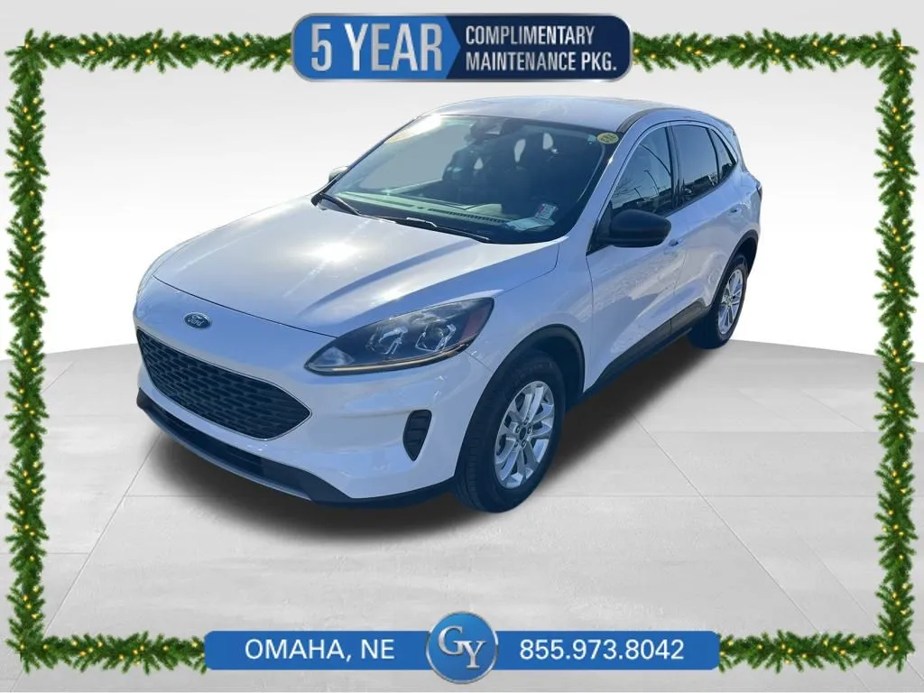 White 2022 Ford Escape Hybrid SE for sale in Omaha, NE