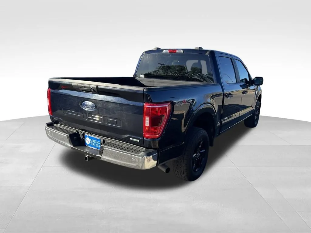 2021 Ford F-150 XLT photo 3