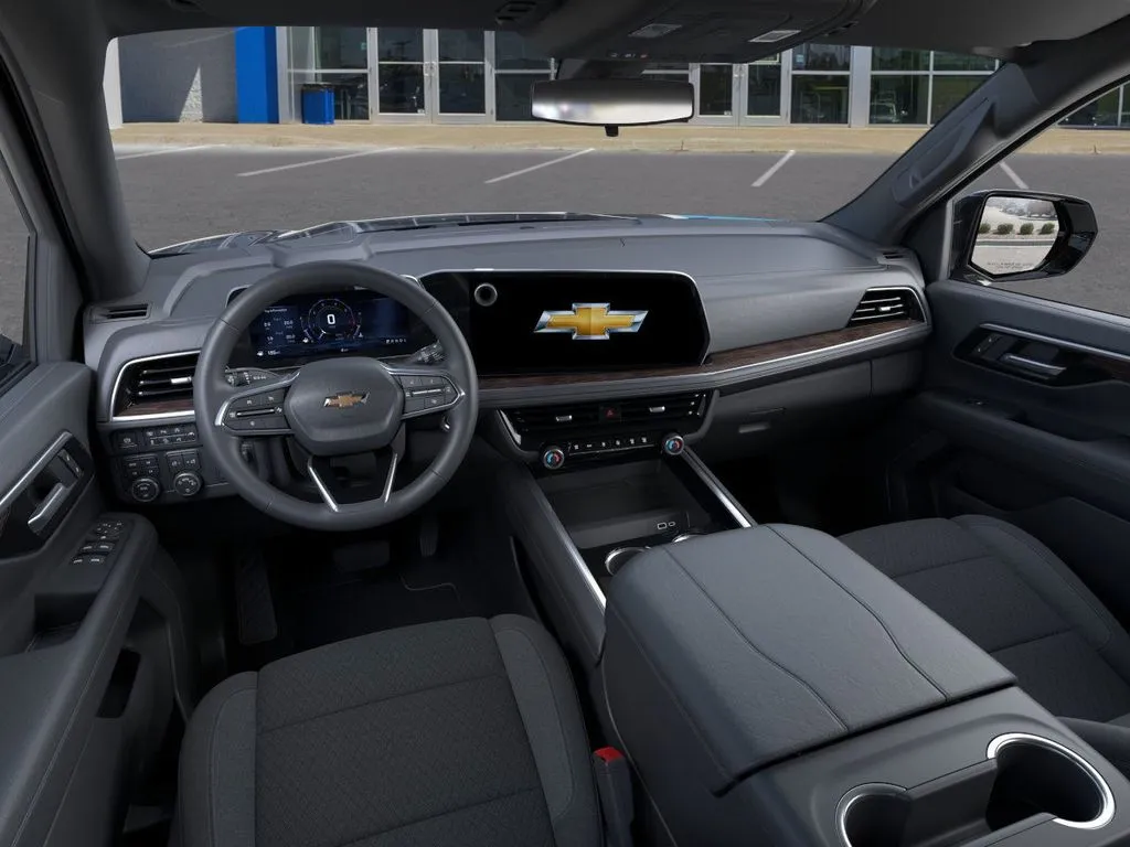 2025 Chevrolet Tahoe LS photo 4