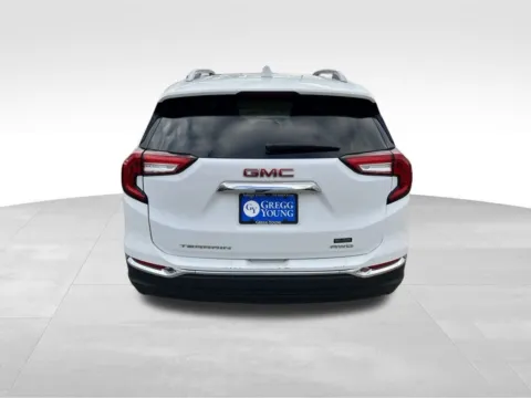 More photos of 2024 GMC Terrain SLT at Gregg Young Chevrolet - Omaha, NE