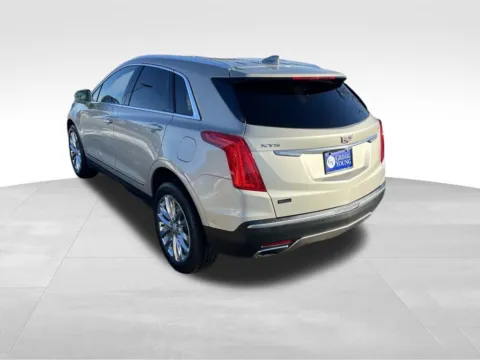 More photos of 2017 Cadillac XT5 Platinum at Gregg Young Chevrolet - Omaha, NE