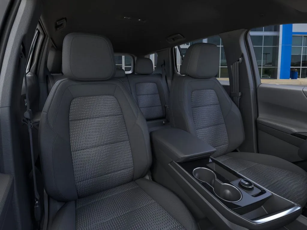 2026 Chevrolet Equinox LT photo 2