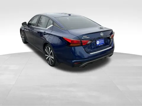 More photos of 2021 Nissan Altima 2.5 SR at Gregg Young Chevrolet - Omaha, NE