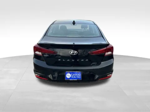 More photos of 2019 Hyundai Elantra SEL at Gregg Young Chevrolet - Omaha, NE