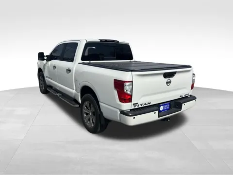 More photos of 2018 Nissan Titan SL at Gregg Young Chevrolet of Omaha, NE