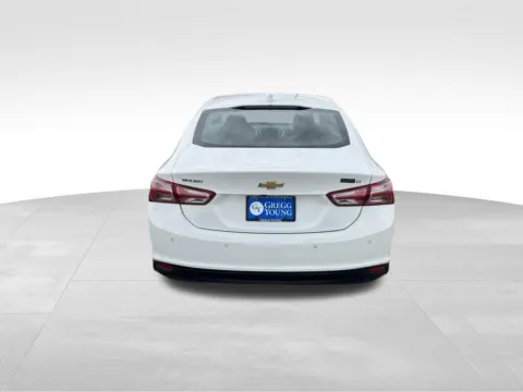 More photos of 2021 Chevrolet Malibu LT at Gregg Young Chevrolet of Omaha, NE