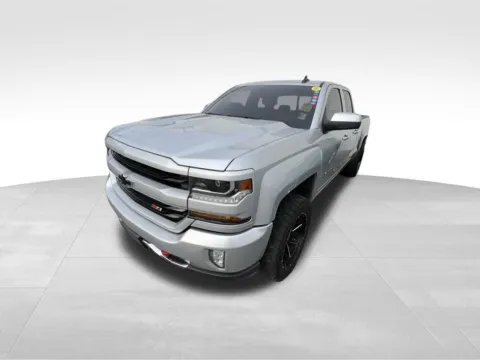 More photos of 2018 Chevrolet Silverado 1500 LT at Gregg Young Chevrolet of Omaha, NE