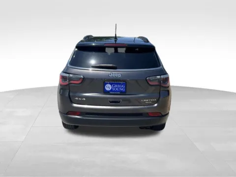 More photos of 2018 Jeep Compass Limited at Gregg Young Chevrolet of Omaha, NE