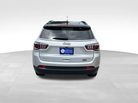More photos of 2025 Jeep Compass Limited at Gregg Young Chevrolet of Omaha, NE
