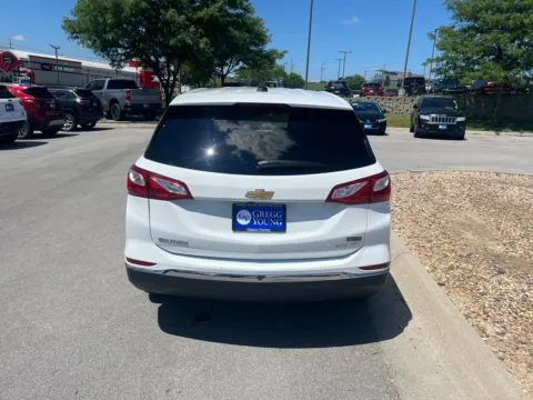More photos of 2021 Chevrolet Equinox LT at Gregg Young Chevrolet of Omaha, NE