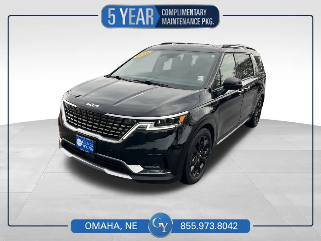 Black 2022 Kia Carnival SX Prestige for sale in Omaha, NE