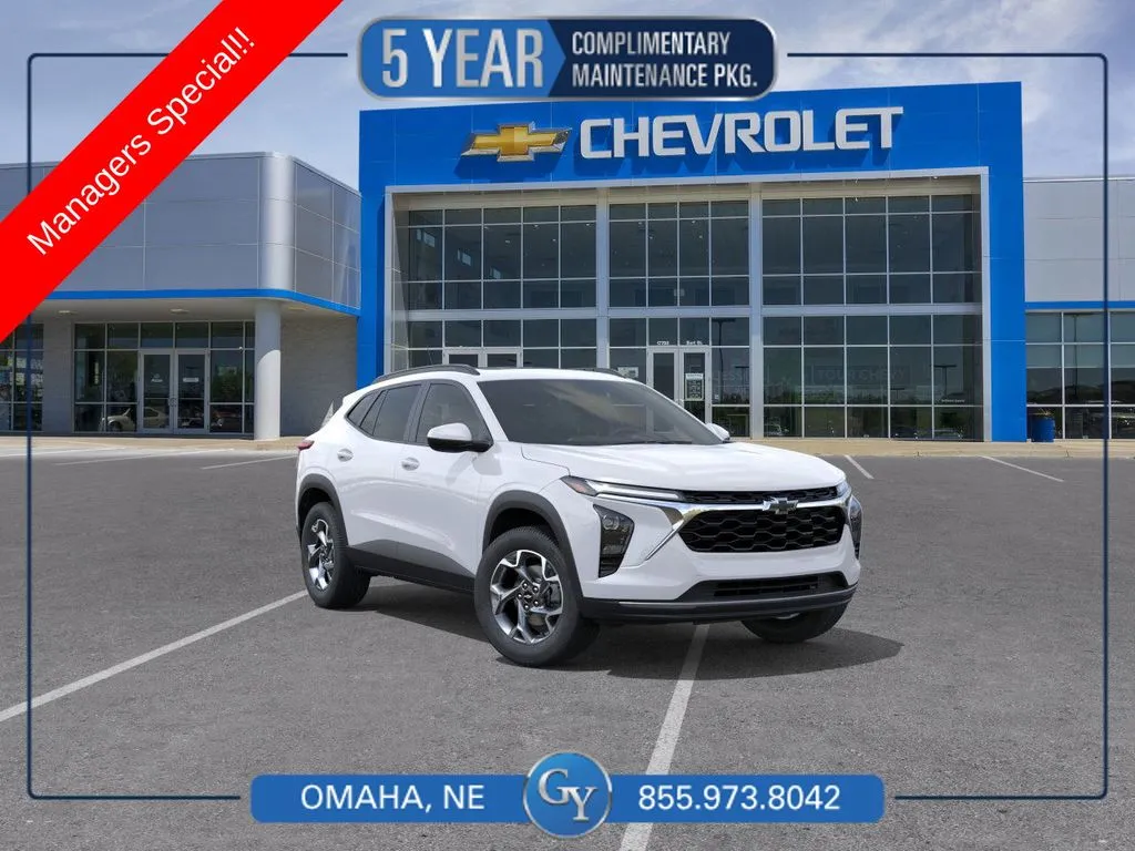 White 2025 Chevrolet Trax LT for sale in Omaha, NE