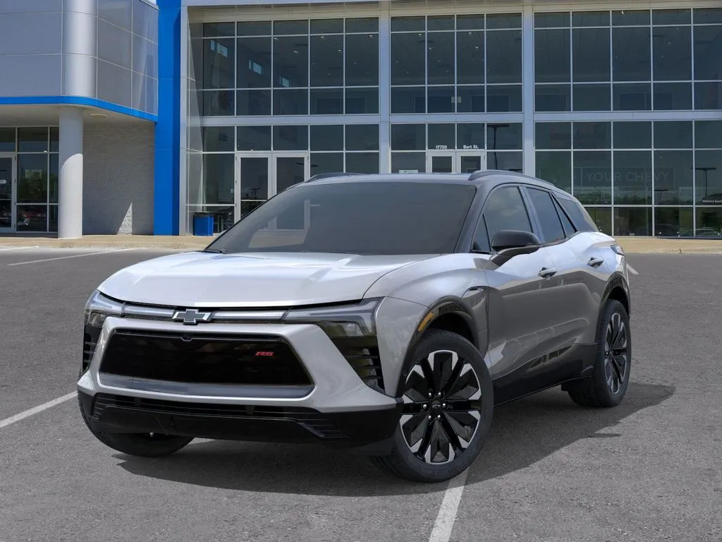 2026 Chevrolet Blazer EV RS photo 2