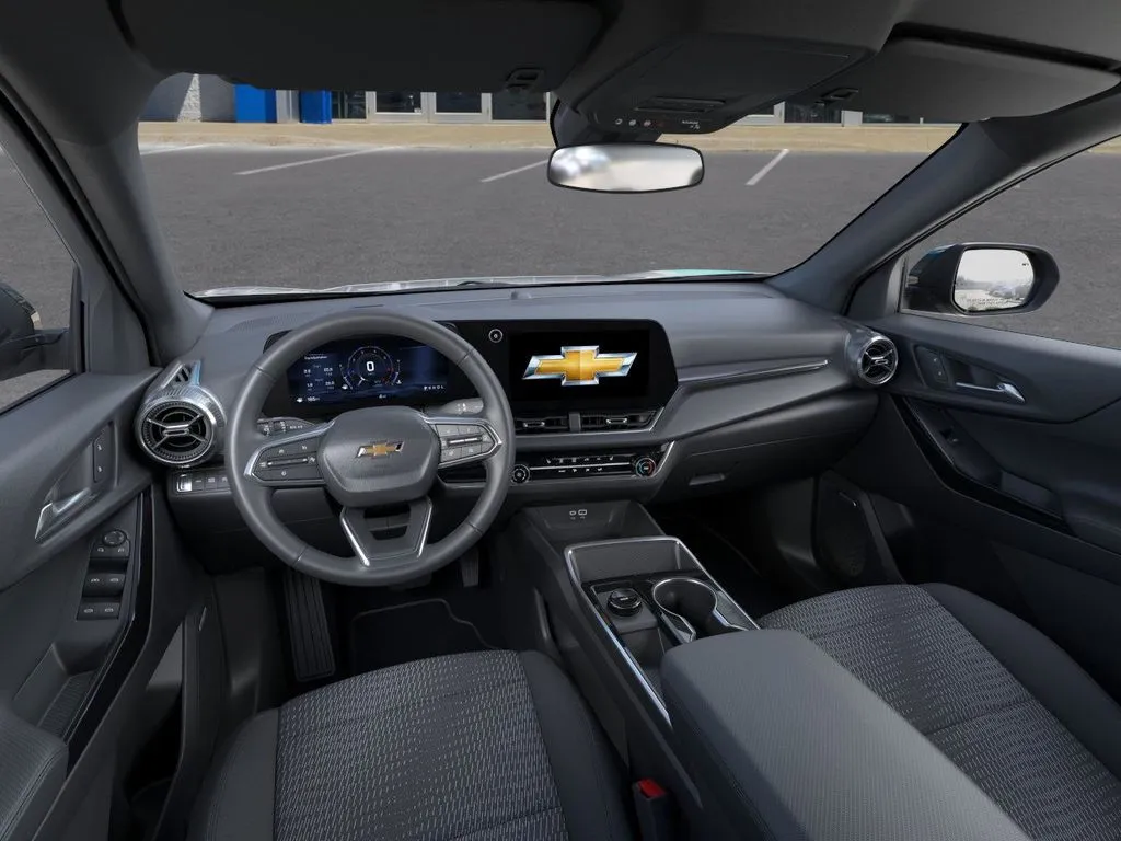 2026 Chevrolet Equinox LT photo 3