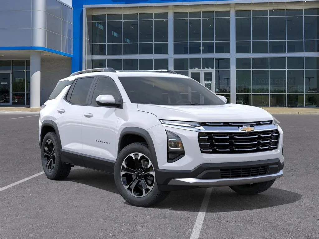 2026 Chevrolet Equinox LT photo 3