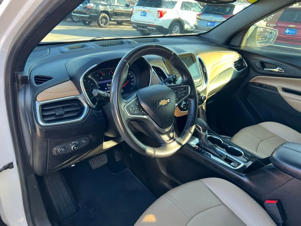 2022 Chevrolet Equinox Premier photo 4