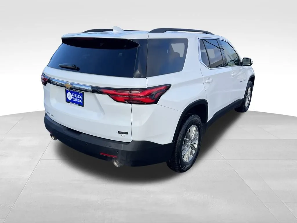 2022 Chevrolet Traverse Cloth photo 3