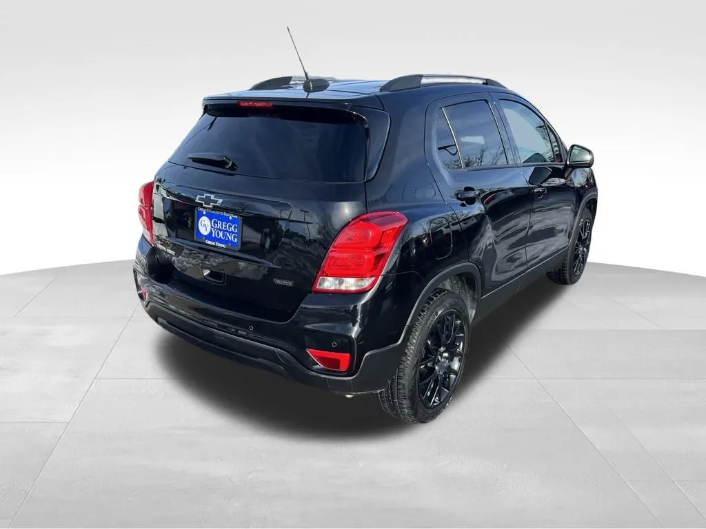 2022 Chevrolet Trax LT photo 3