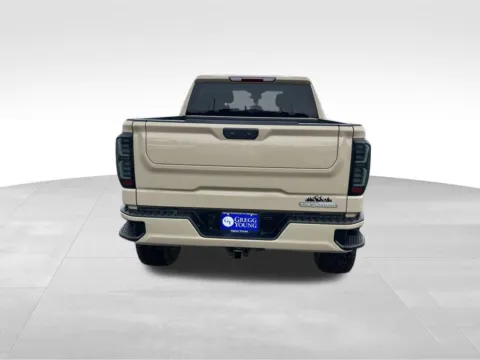 More photos of 2022 GMC Sierra 1500 Elevation at Gregg Young Chevrolet - Omaha, NE