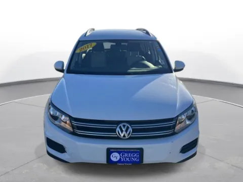 Photos of 2017 Volkswagen Tiguan Limited for sale in Omaha, NE at Gregg Young Chevrolet - Omaha