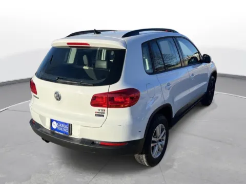 More photos of 2017 Volkswagen Tiguan Limited at Gregg Young Chevrolet - Omaha, NE