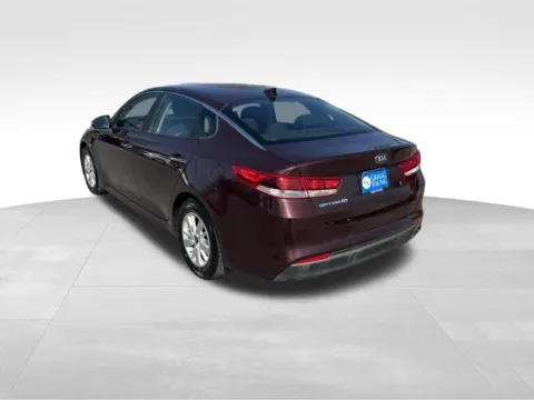 More photos of 2018 Kia Optima LX at Gregg Young Chevrolet of Omaha, NE