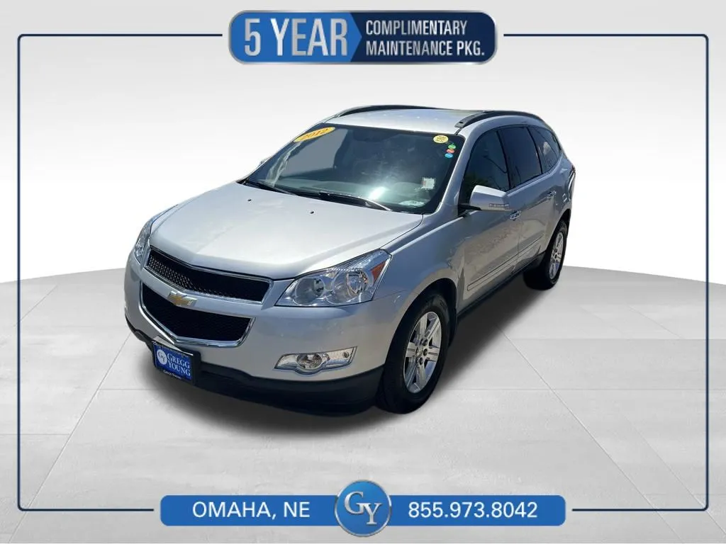 Silver 2012 Chevrolet Traverse 2LT for sale in Omaha, NE